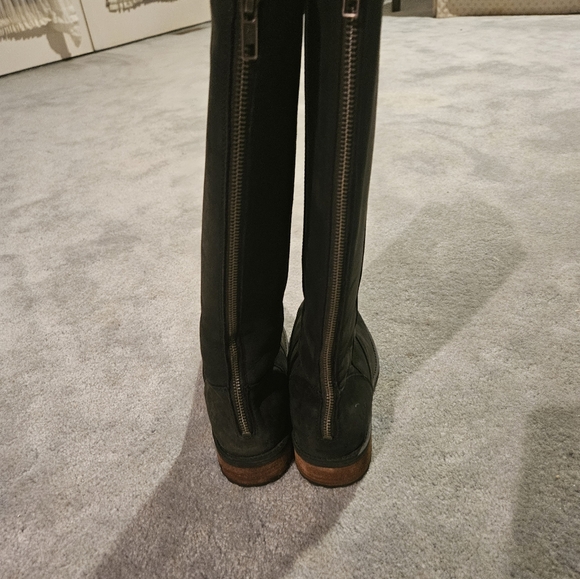 UGG Seldon Tall 1009201 Black Womens Boots, Size 7 - Picture 15 of 15